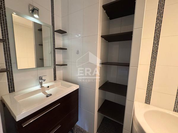 Maison 77m2 avec 3 chambres  à vendre à Bourg -