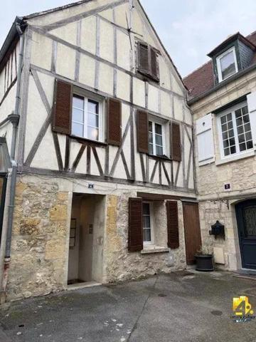 STUDIO VIDE CENTRE VILLE