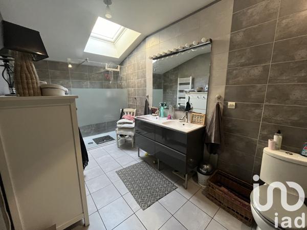 Immeuble à vendre 260 m² Marans