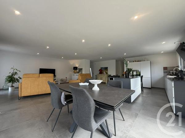 Maison à vendre  4 pièces - 120 m 2   ST VINCENT SUR JARD  - 85