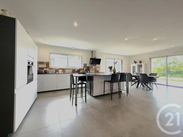 Maison à vendre  4 pièces - 120 m 2   ST VINCENT SUR JARD  - 85