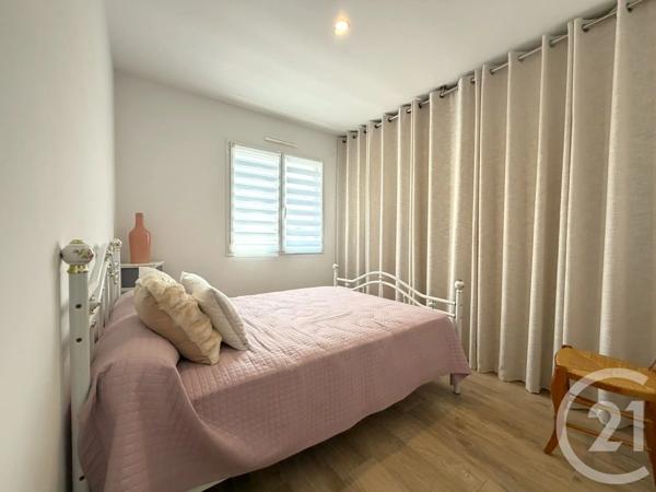 Maison à vendre  4 pièces - 120 m 2   ST VINCENT SUR JARD  - 85