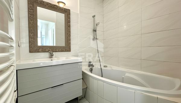 Appartement F3 en parfait état avec garage