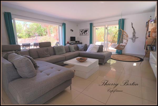 Maison à vendre 6 pièces SAINT AYGULF (83)