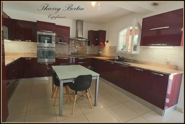 Maison à vendre 6 pièces SAINT AYGULF (83)