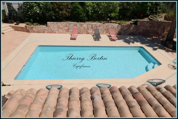 Maison à vendre 6 pièces SAINT AYGULF (83)