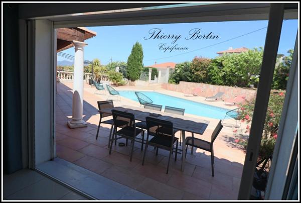 Maison à vendre 6 pièces SAINT AYGULF (83)