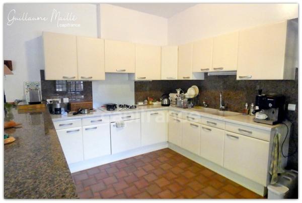 Propriété de 218m² habitable 6 pièces sur grand terrain avec vue dégagée proche de PEZENAS (34120)