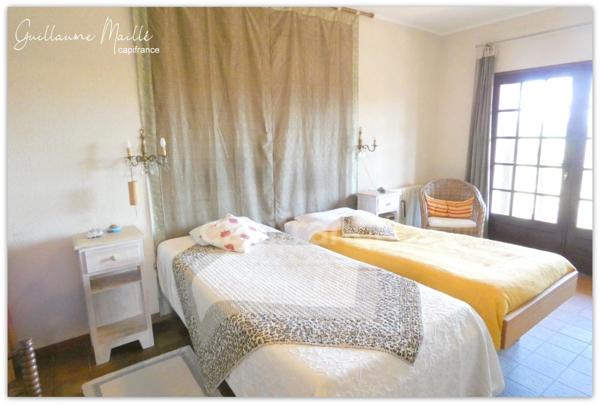 Propriété de 218m² habitable 6 pièces sur grand terrain avec vue dégagée proche de PEZENAS (34120)