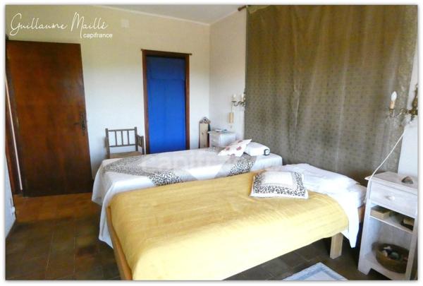 Propriété de 218m² habitable 6 pièces sur grand terrain avec vue dégagée proche de PEZENAS (34120)