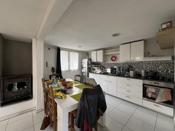 Maison 5 pièces + T3 -Bormes -Les-Mimosas (83)