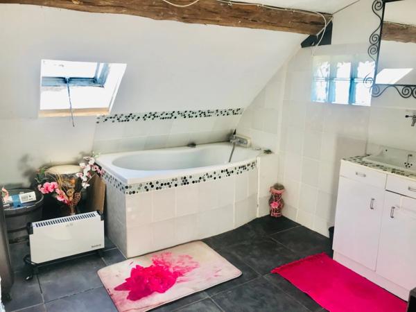 Maison à vendre 6 pièces MORNAY SUR ALLIER (18)