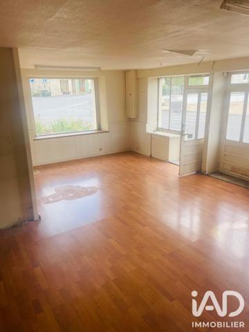 Immeuble à vendre 51 m² Lathus-Saint-Rémy