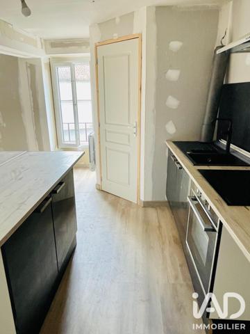 Immeuble à vendre 51 m² Lathus-Saint-Rémy