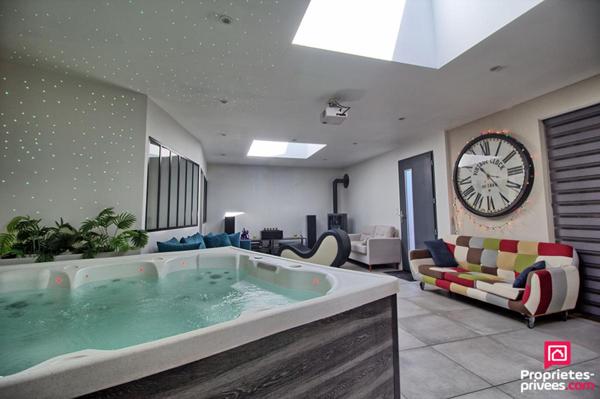 Maison Saint Barthelemy D Anjou 8 pièce(s) 220 m2