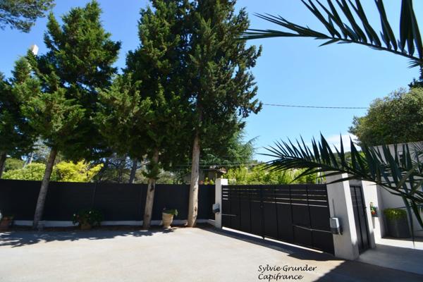Maison à vendre contemporaine 6 pièces 4 chambres Salon de Provence