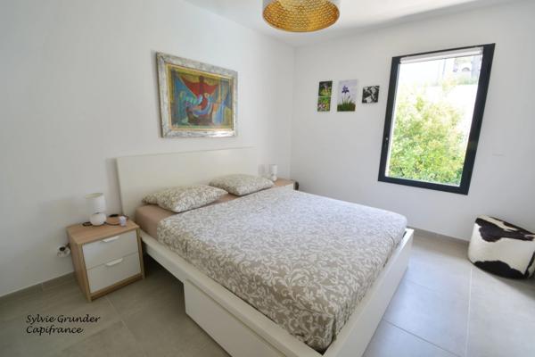 Maison à vendre contemporaine 6 pièces 4 chambres Salon de Provence