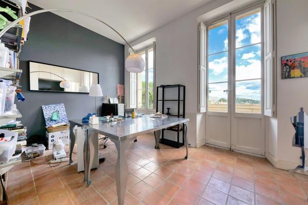 Marseille 9éme, Parc National des Calanques, Maison de Maître de 500 m² avec son parc de 2 Hectares , 11 studios
