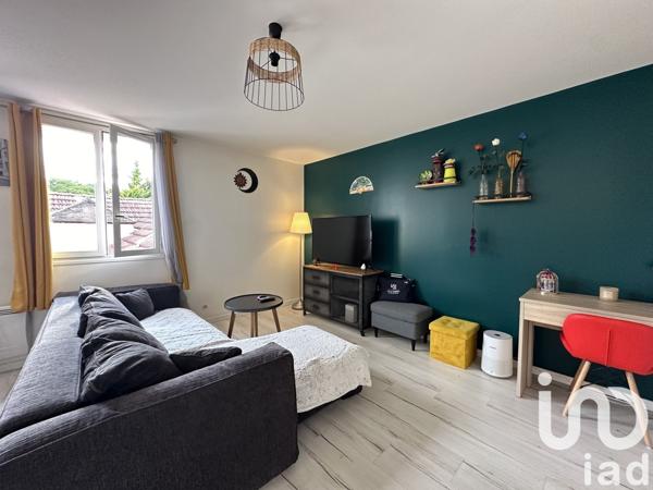 Appartement 2 pièces de 49 m² à Arpajon (91290)