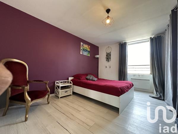 Appartement 2 pièces de 49 m² à Arpajon (91290)