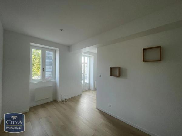 Appartement à louer 3 pièces 44.6m² Beauvallon (69700)