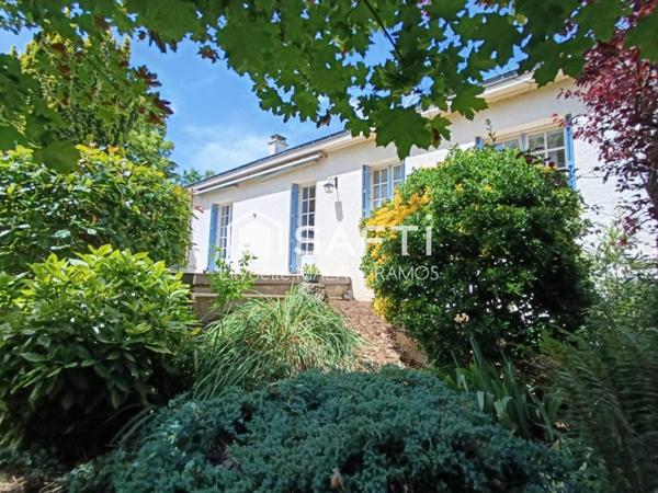 Maison familiale 4 chambres et 1187 m2 de terrain