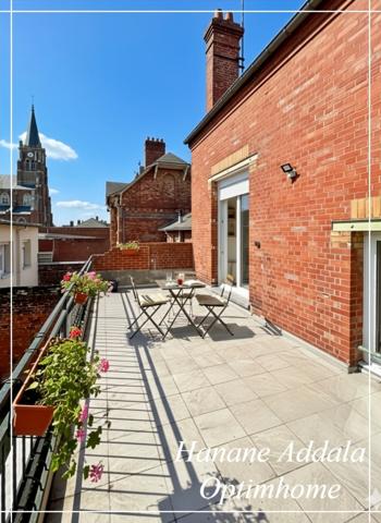 Maison familiale rénovée + appartement indépendant – Centre de Saint-Just-en-Chaussée (Oise)