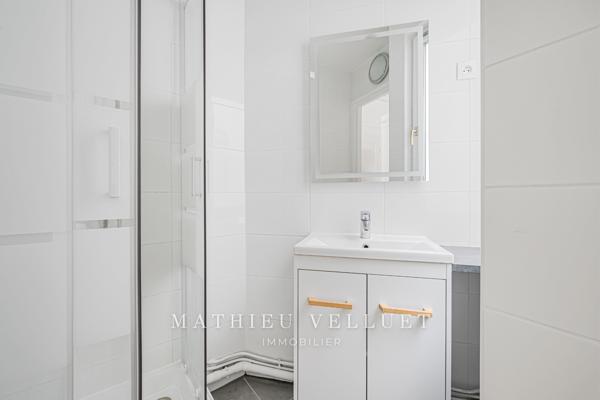 Paris (75018) T2 50m², 4ème Étage avec vue dégagée, DPE C - Jules Joffrin