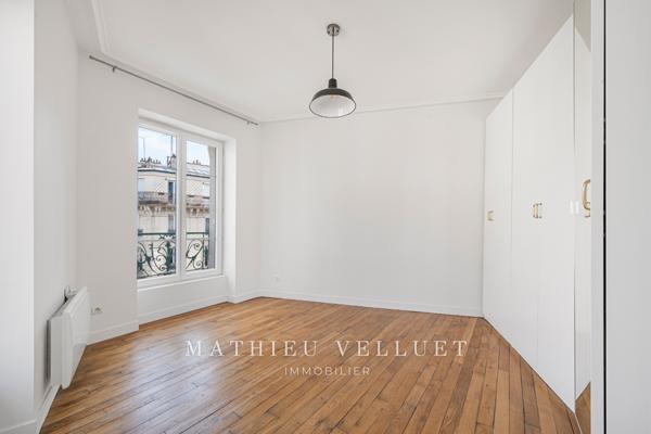 Paris (75018) T2 50m², 4ème Étage avec vue dégagée, DPE C - Jules Joffrin