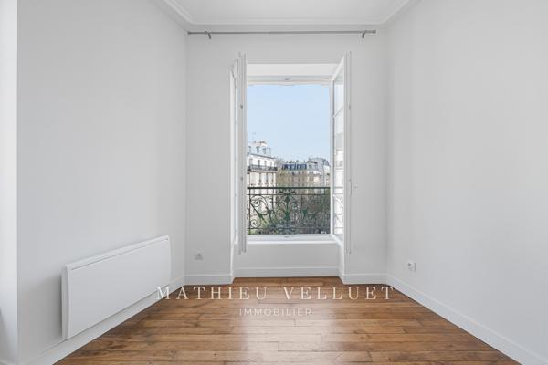 Paris (75018) T2 50m², 4ème Étage avec vue dégagée, DPE C - Jules Joffrin