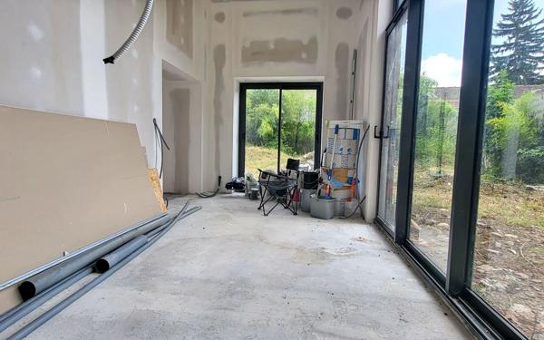 Maison à vendre    5 pièces • 234 m2 Salaise-sur-Sanne