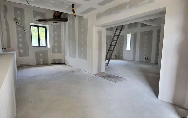 Maison à vendre    5 pièces • 234 m2 Salaise-sur-Sanne