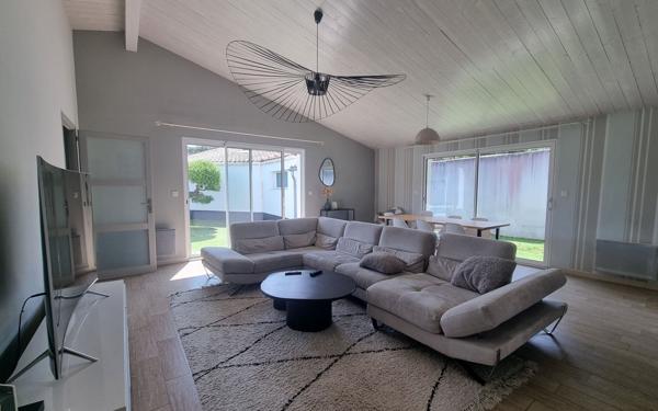 Maison à vendre    7 pièces • 147 m2 Rivedoux-Plage