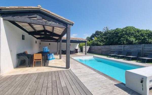 Maison à vendre    7 pièces • 147 m2 Rivedoux-Plage