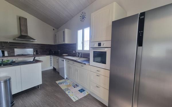 Maison à vendre    7 pièces • 147 m2 Rivedoux-Plage