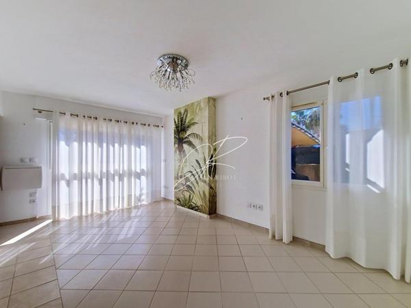 Villa T5 4 chambres 142 m² piscine
