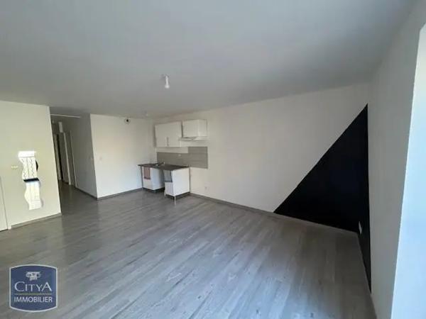 Appartement à louer 3 pièces 60.25m² Pamiers (09100)