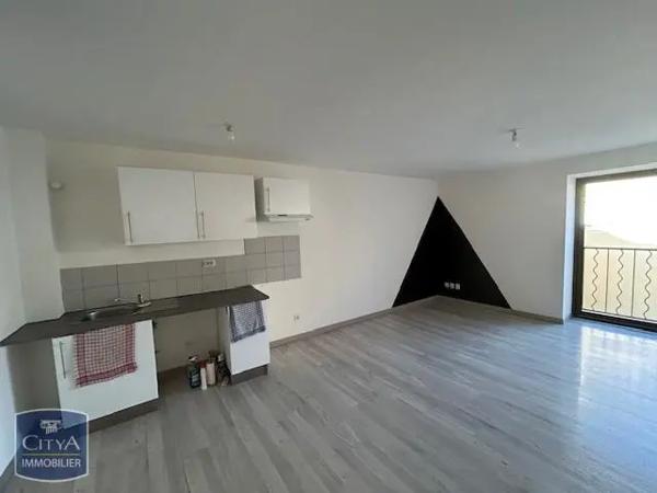 Appartement à louer 3 pièces 60.25m² Pamiers (09100)