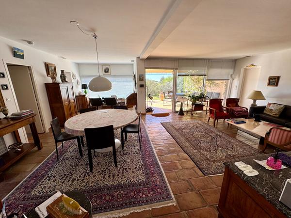 Maison Nimes 6 pièce(s) 158.51 m2