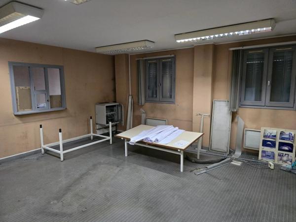Location Bureau 1 pièces 26 m2 à Sainte-Florine