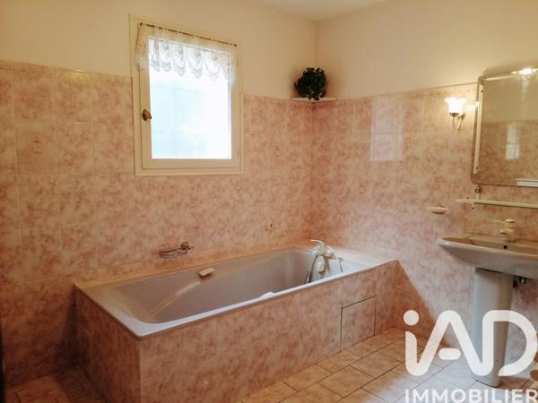 Maison à vendre 5 pièces 138 m² Vaison-la-Romaine