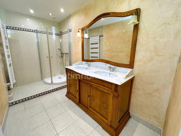 APPARTEMENT DUPLEX - PROCHE CENTRE VILLE - PARKING PRIVÉ - 159m² au sol - LISIEUX (14100)