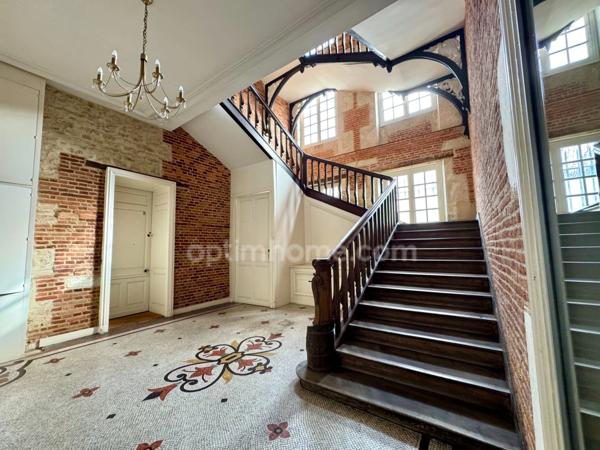 APPARTEMENT DUPLEX - PROCHE CENTRE VILLE - PARKING PRIVÉ - 159m² au sol - LISIEUX (14100)