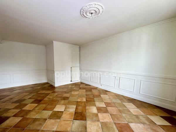 APPARTEMENT DUPLEX - PROCHE CENTRE VILLE - PARKING PRIVÉ - 159m² au sol - LISIEUX (14100)