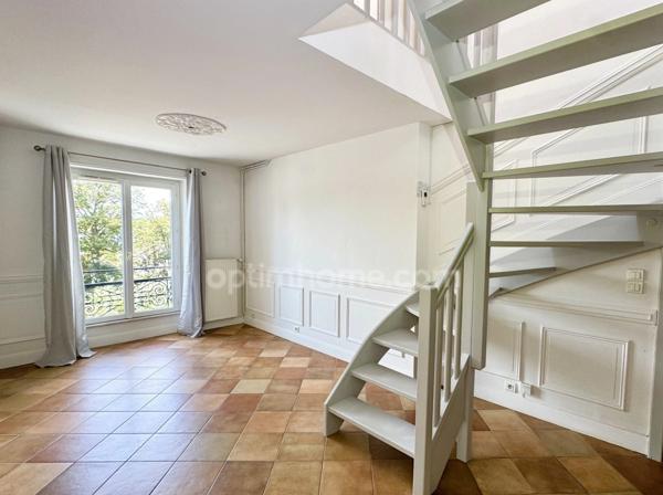 APPARTEMENT DUPLEX - PROCHE CENTRE VILLE - PARKING PRIVÉ - 159m² au sol - LISIEUX (14100)