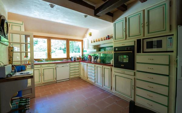 Maison à vendre    16 pièces •  Montmirail