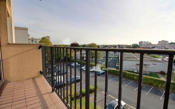 Appartement à vendre    3 pièces • 61,04 m2 Ris-Orangis