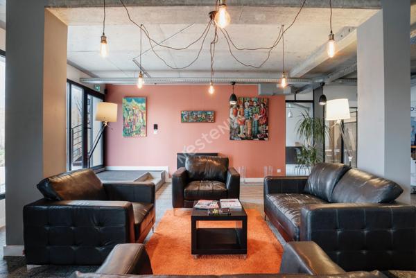 Nantes Saint-Félix - Bureaux de 197m² avec 2 places de stationnement - Accès PMR