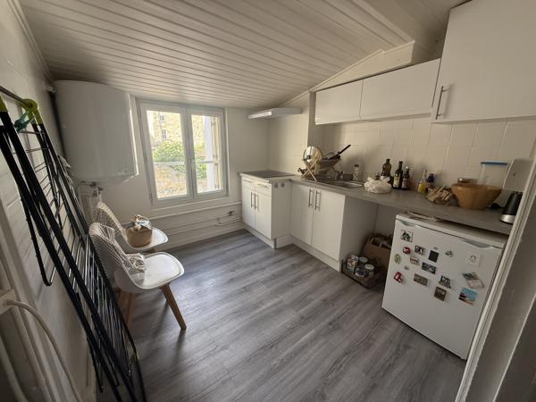 Appartement T2 dernier étage - Coeur de Bordeaux