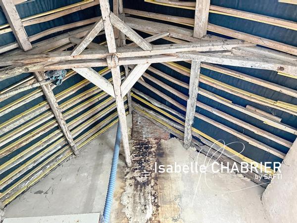 LES RAIRIES - MAISON DE VILLAGE À RÉNOVER